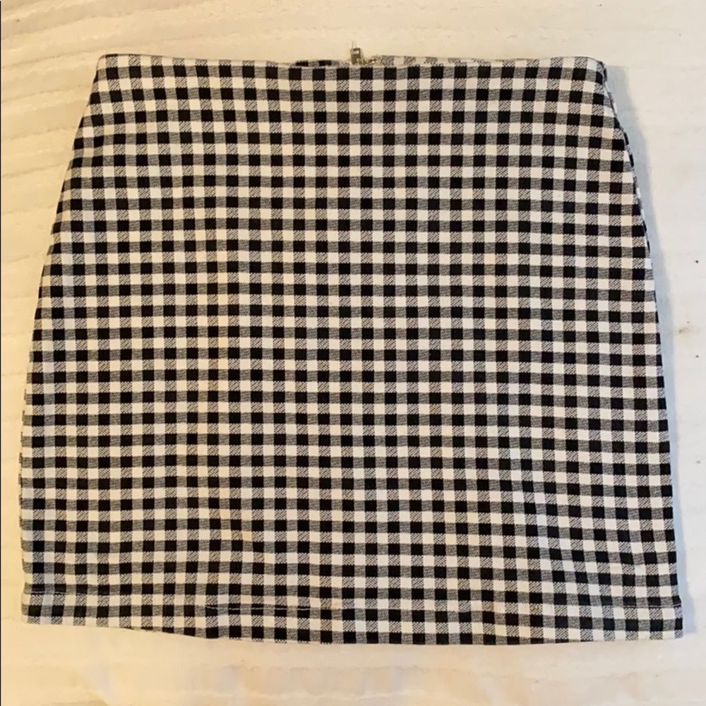 Black and white plaid skirt